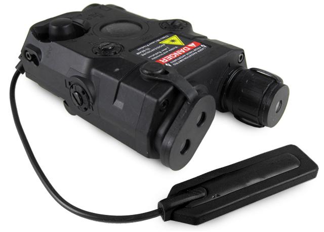 Matrix PEQ-15 Type Laser / Flashlight Combo w/ Remote Pressure Switch - Red Laser (Color: Black)