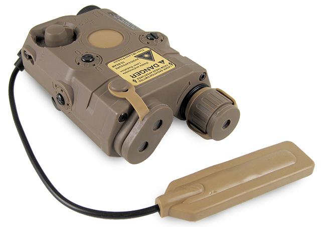 Matrix PEQ-15 Type Laser / Flashlight Combo w/ Remote Pressure Switch - Red Laser (Color: Dark Earth)