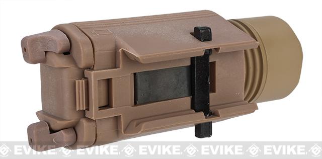 Matrix Tactical M3 Illuminator Combat Light (Color: Dark Earth