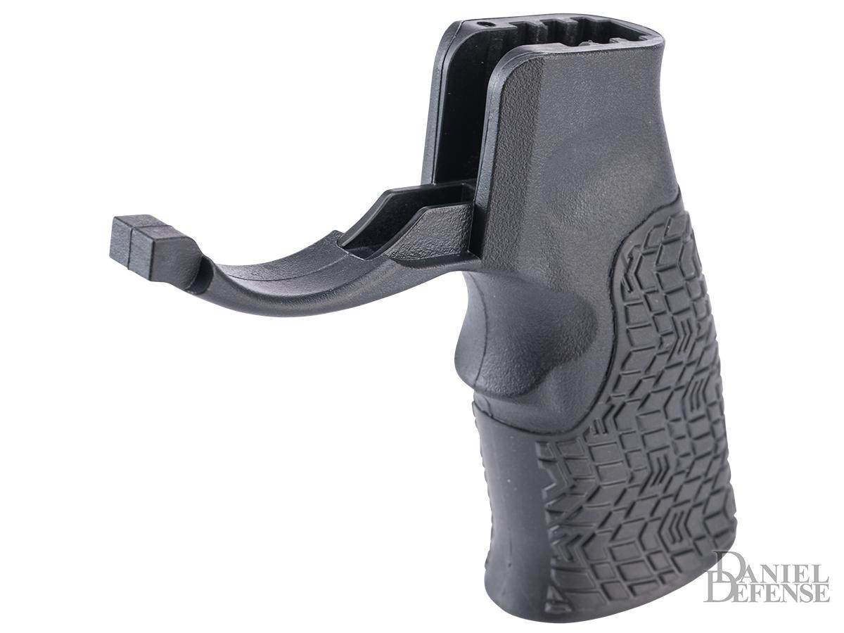 Daniel Defense Pistol Grip w/ Integrated Trigger Guard for AR