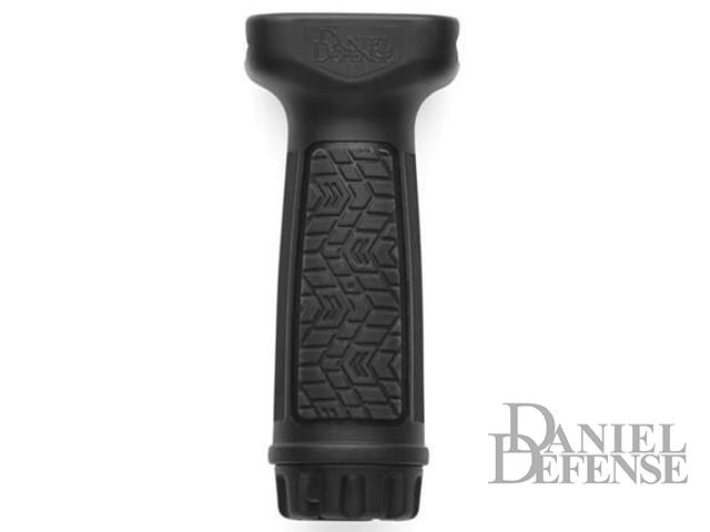 Daniel Defense Picatinny Vertical Foregrip (Color: Black)