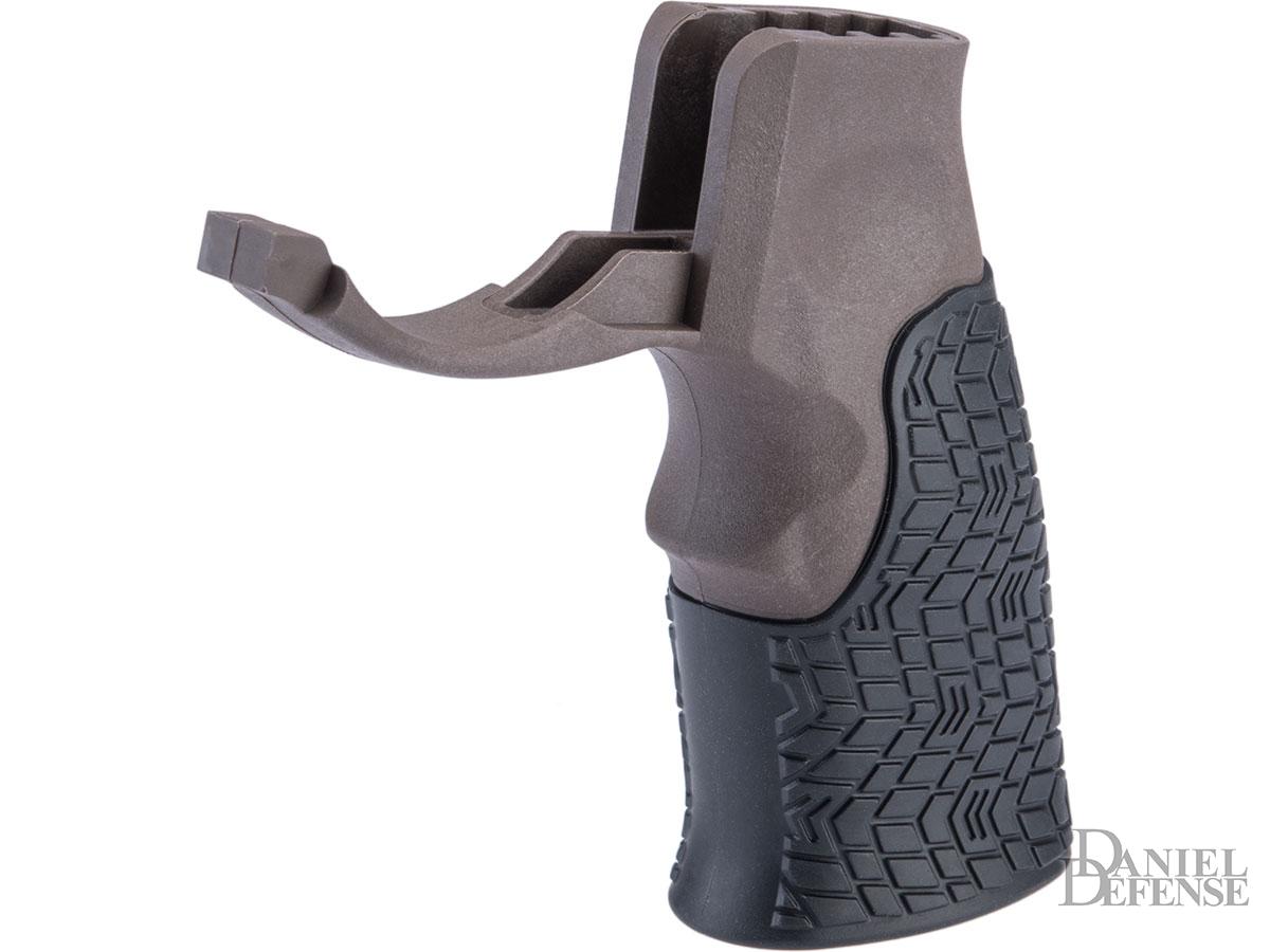 Daniel Defense Pistol Grip w/ Integrated Trigger Guard for AR Rifles (Color: Mil Spec+ Brown)