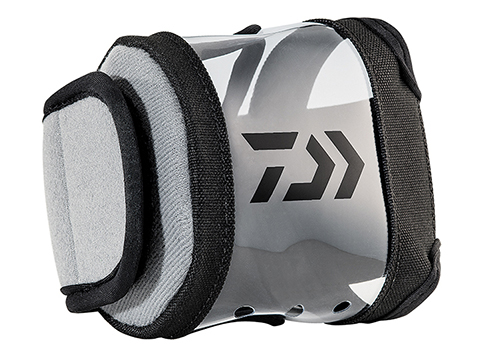 Daiwa D-VEC Tactical Conventional Reel Cover (Size: X-Large)