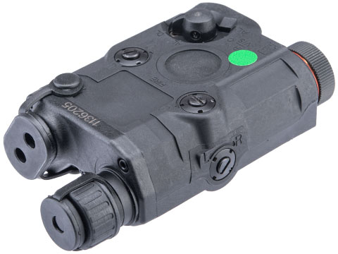 FMA PEQ-15 LA-5 Integrated Laser and Flash Light Device (Color: Black / Green Laser)