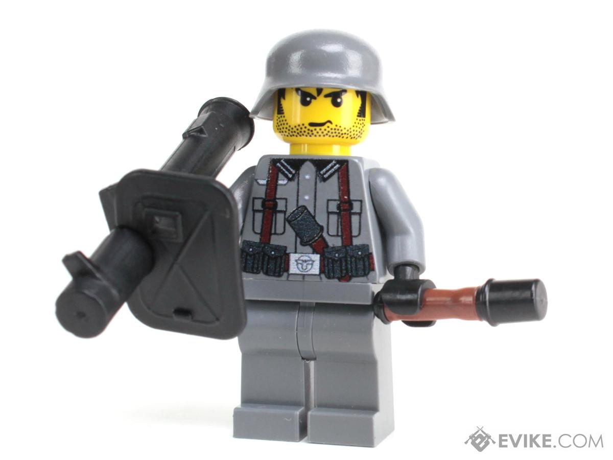 Battle Brick Customs Military Mini-Figure (Model: WWII German Soldier w/ Panzer)