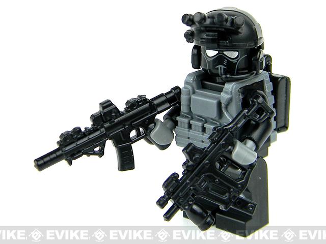 Battle Brick Collectible FBI SWAT Critical Incident Response CIRG Officer  Custom Minifigure