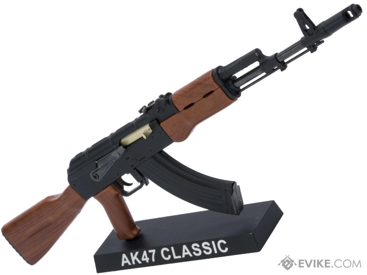 Die-Cast Metal 1:4 Scale Model Gun (Type: AK47)