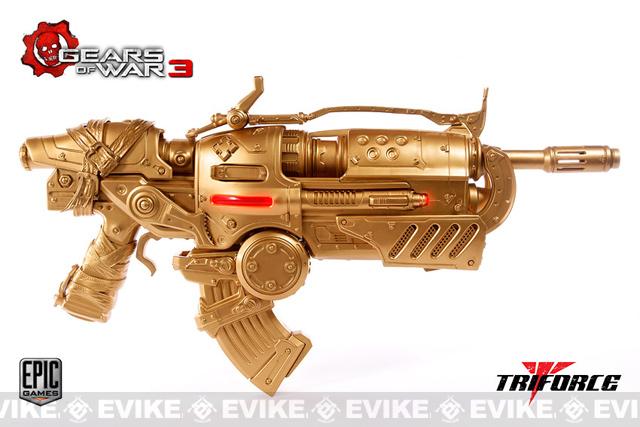 TriForce Limited Edition Gears of War 3: Locust Hammerburst II Full Scale Replica - Gold Edition