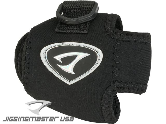 Jigging Master Neoprene Casting / Conventional Reel Cover Pouch (Size: Small)