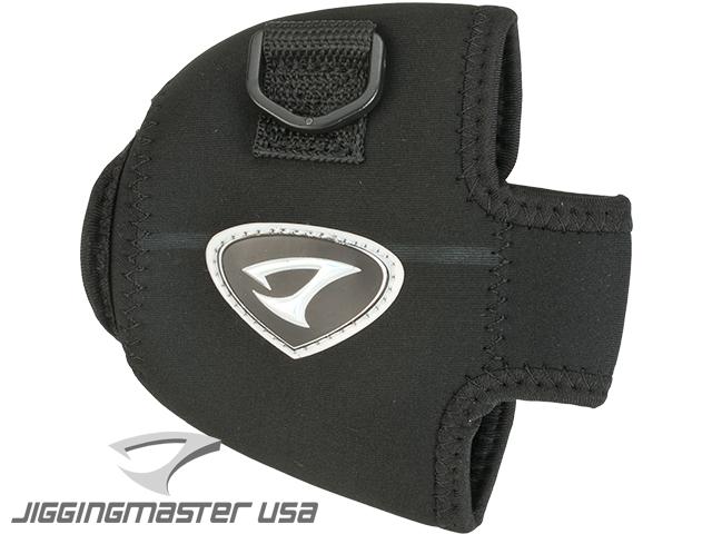 Jigging Master Neoprene Casting / Conventional Reel Cover Pouch (Size: XL / LL)