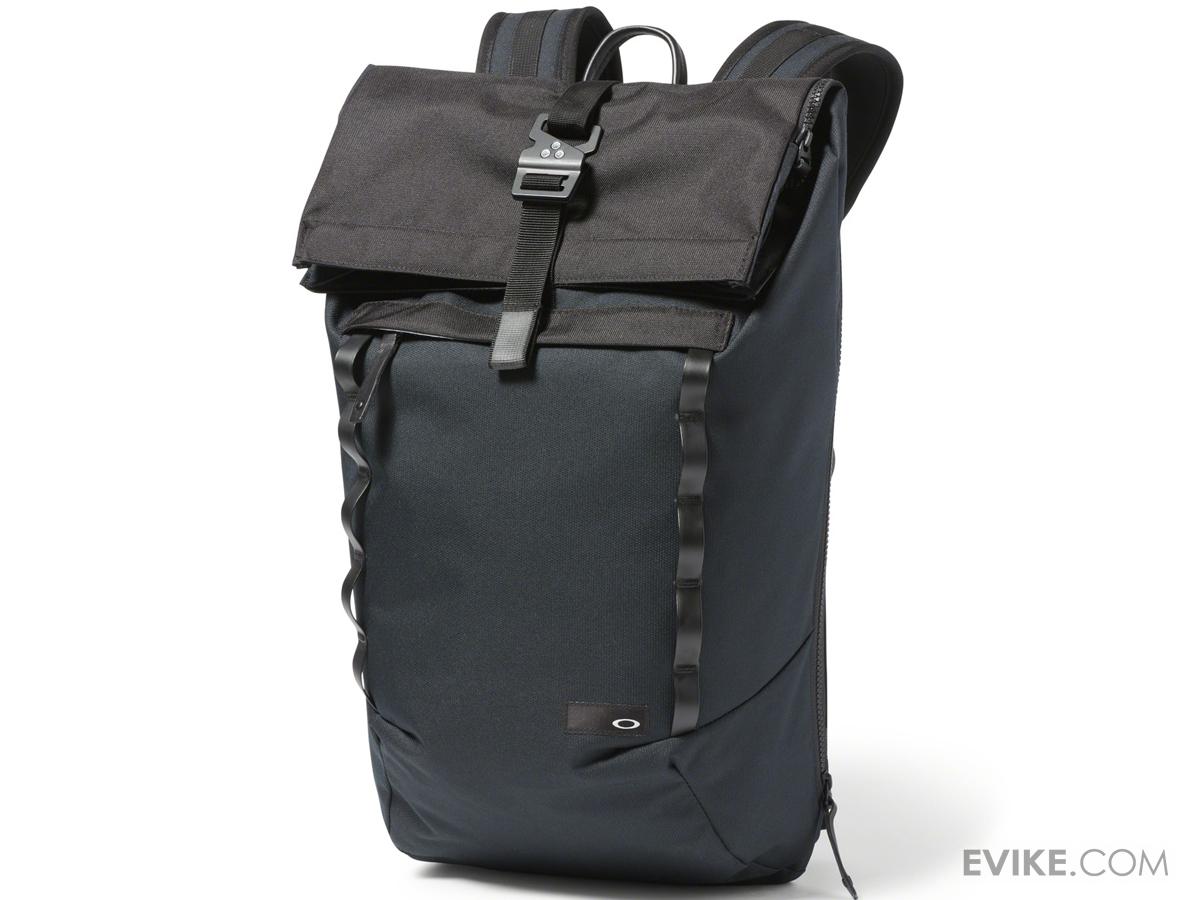 oakley voyage 23l oakley voyage 23l