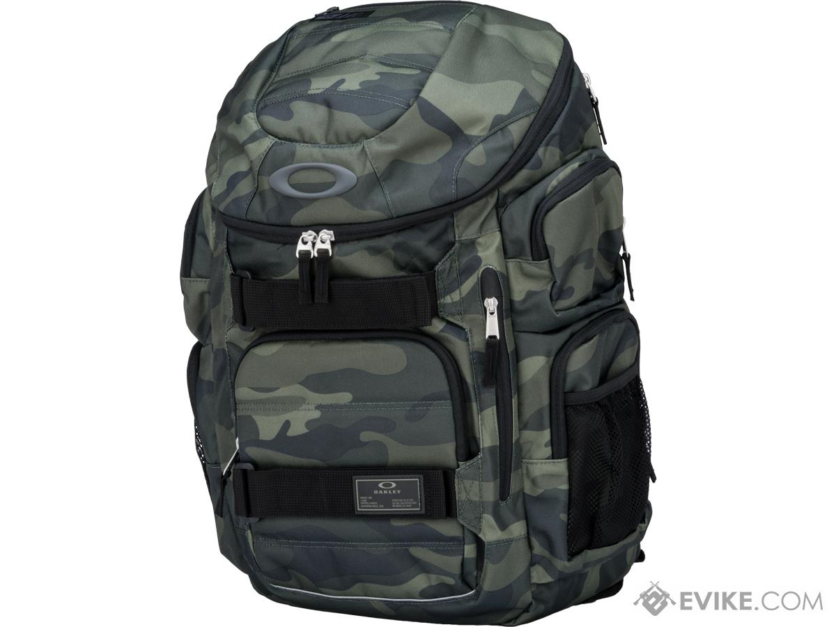 Oakley Enduro 30L 2.0 Backpack (Color: Core Camo)