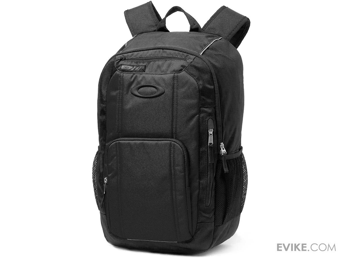 oakley tech backpack