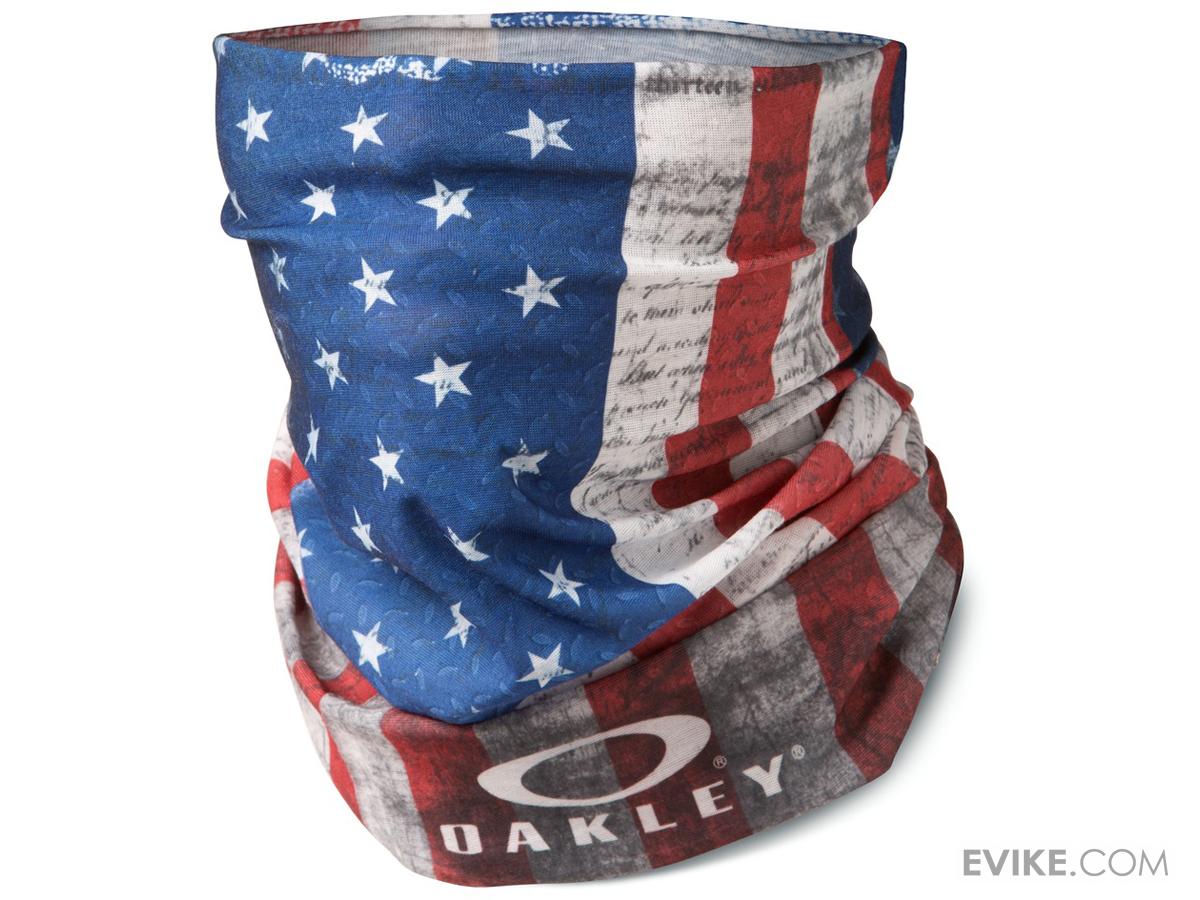 Oakley Face Defender Neck Gaiter (Color: USA Flag), Tactical Gear/Apparel,  Wraps & Balaclavas  Airsoft Superstore