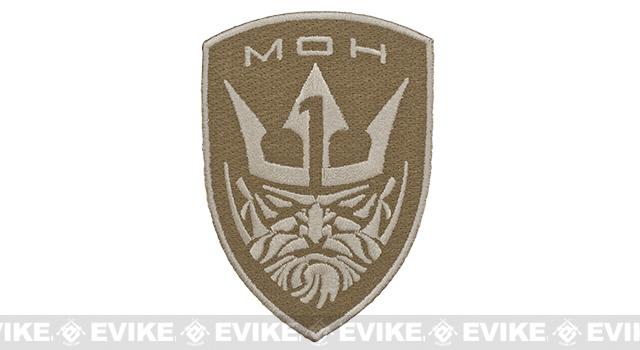 MOH Embroidered Morale Patch (Style: King / Tan)