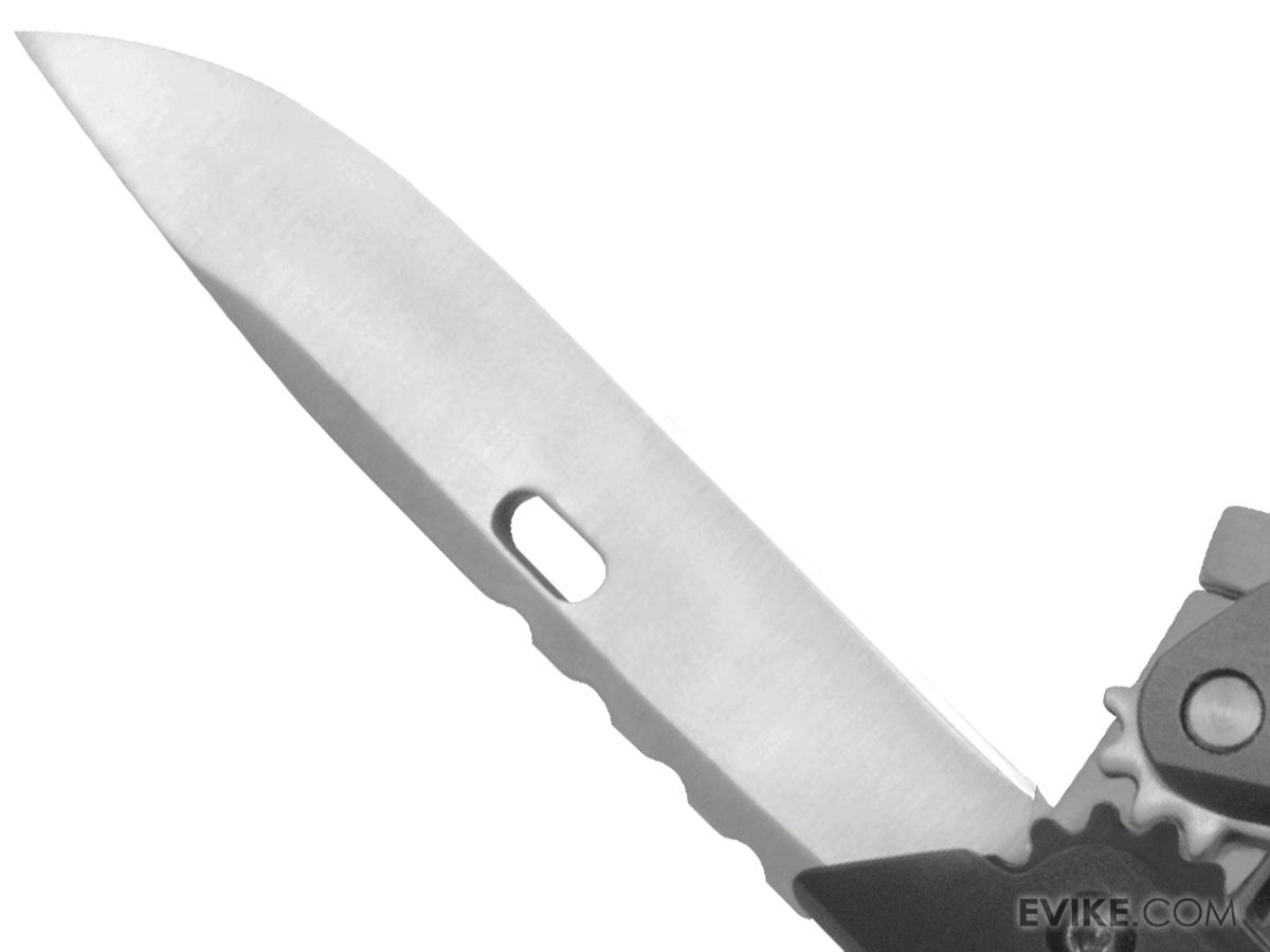 SOG Knives Baton Q2 Multitool with Flashlight, Tactical Gear/Apparel