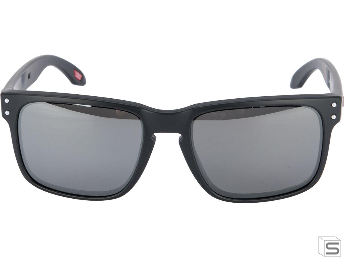 Descubrir 107+ imagen are oakley holbrook ansi z87 Thptnganamst.edu.vn